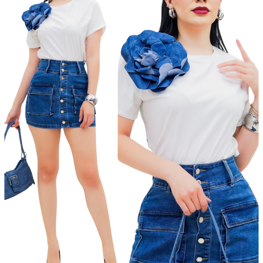 Blusa con flor 3D